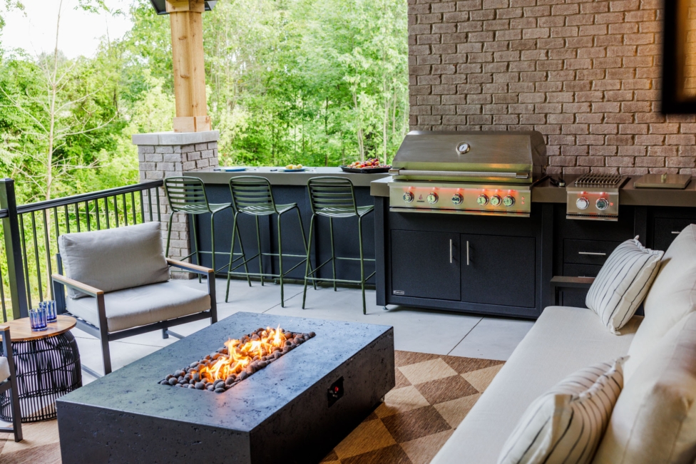 Best additions to an outdoor kitchen that bring comfort style and usability